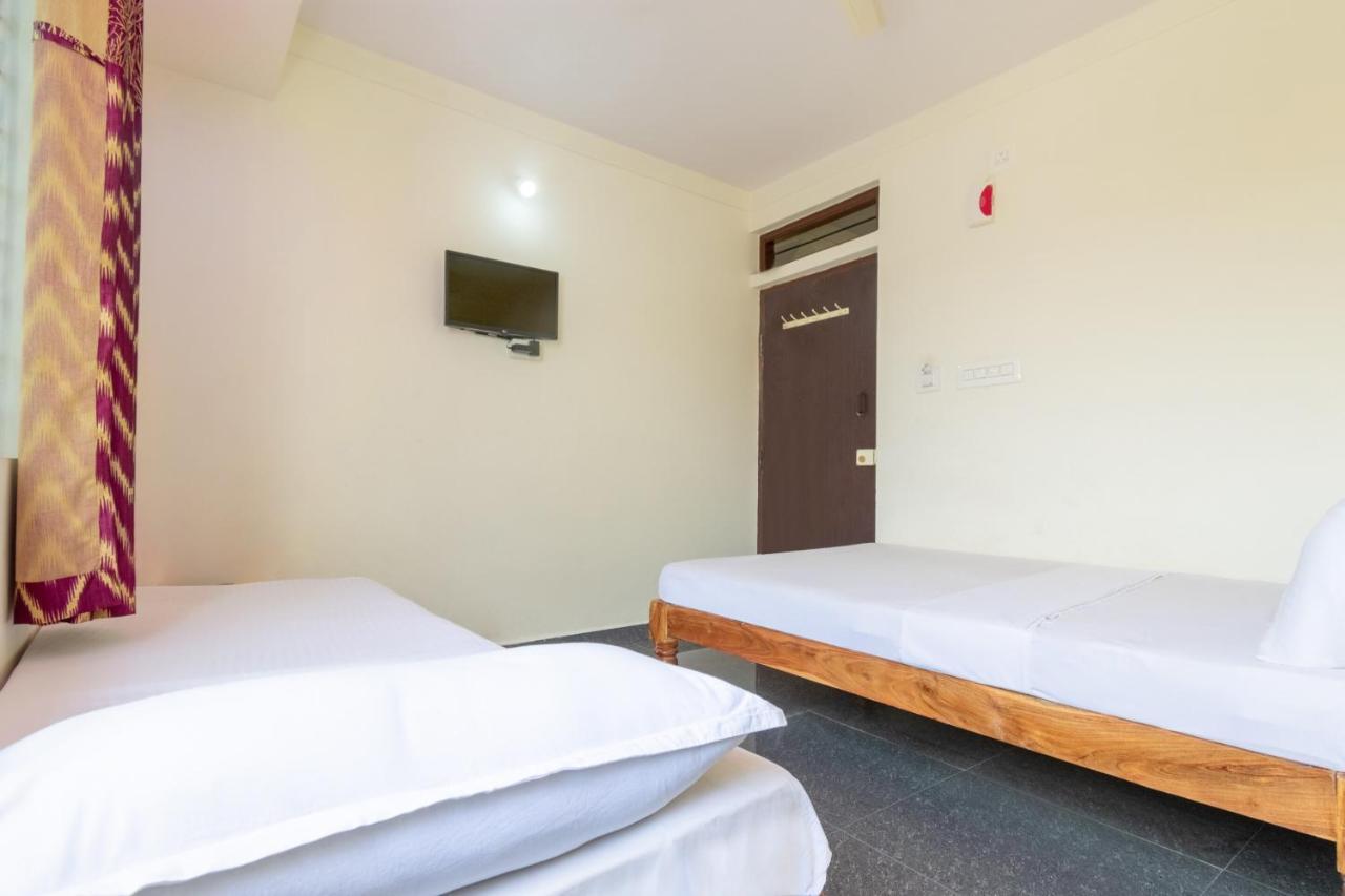 Spot On 45103 Galaxy Grand Hotel Narasimharaja Puram Exterior photo